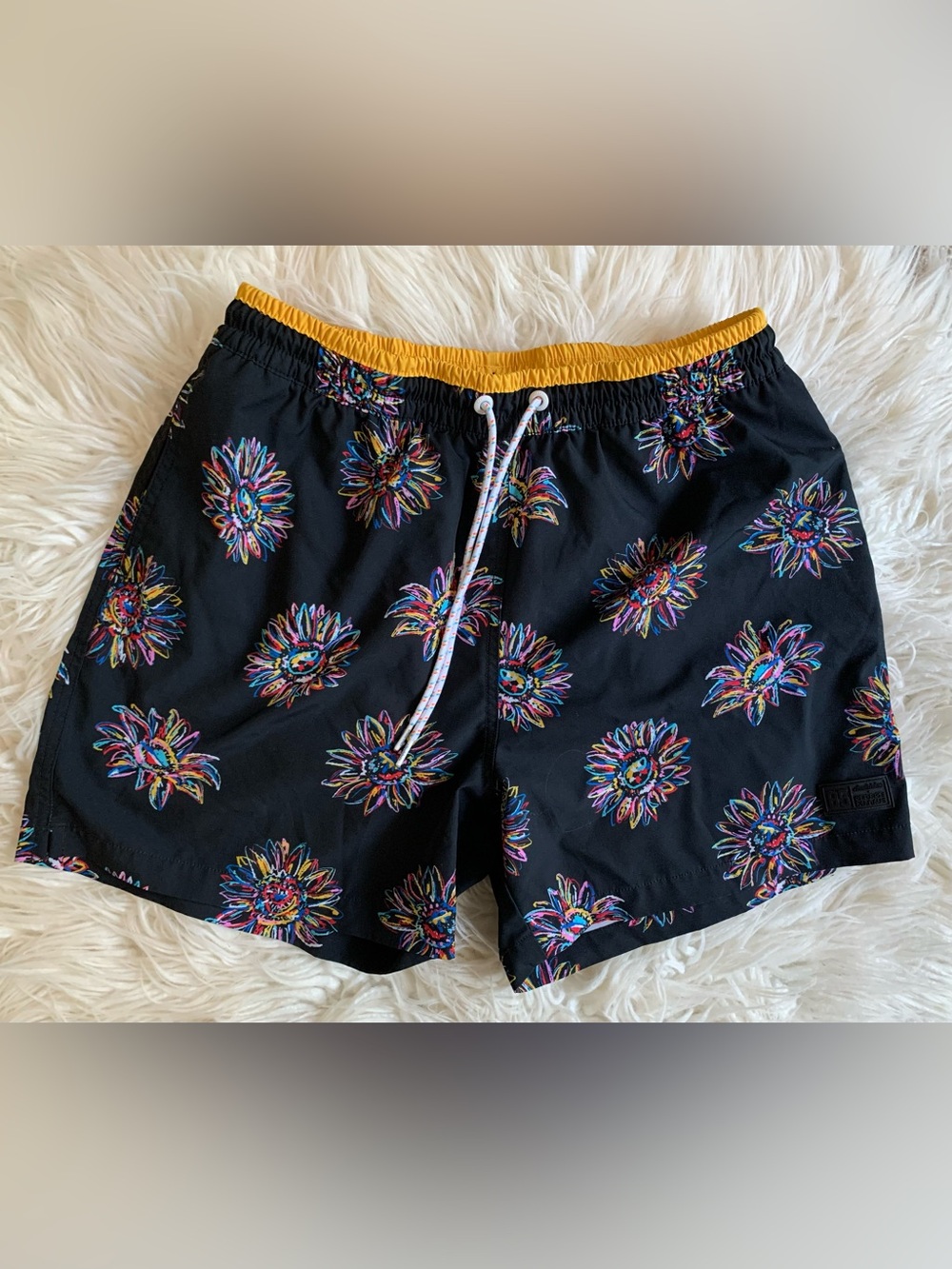 Chubbies x George Kittle 5.5” Inseam Swim Trunks Black Multicolor Size Large
